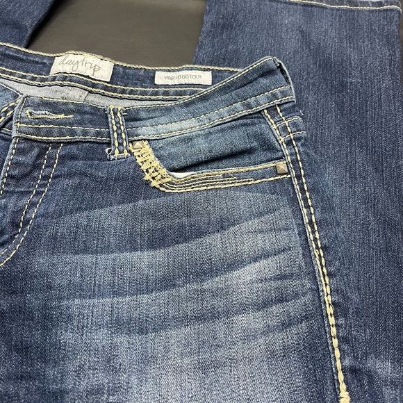 Daytrip Jeans - Size: 30R - Gently worn - Picture 4 of 8